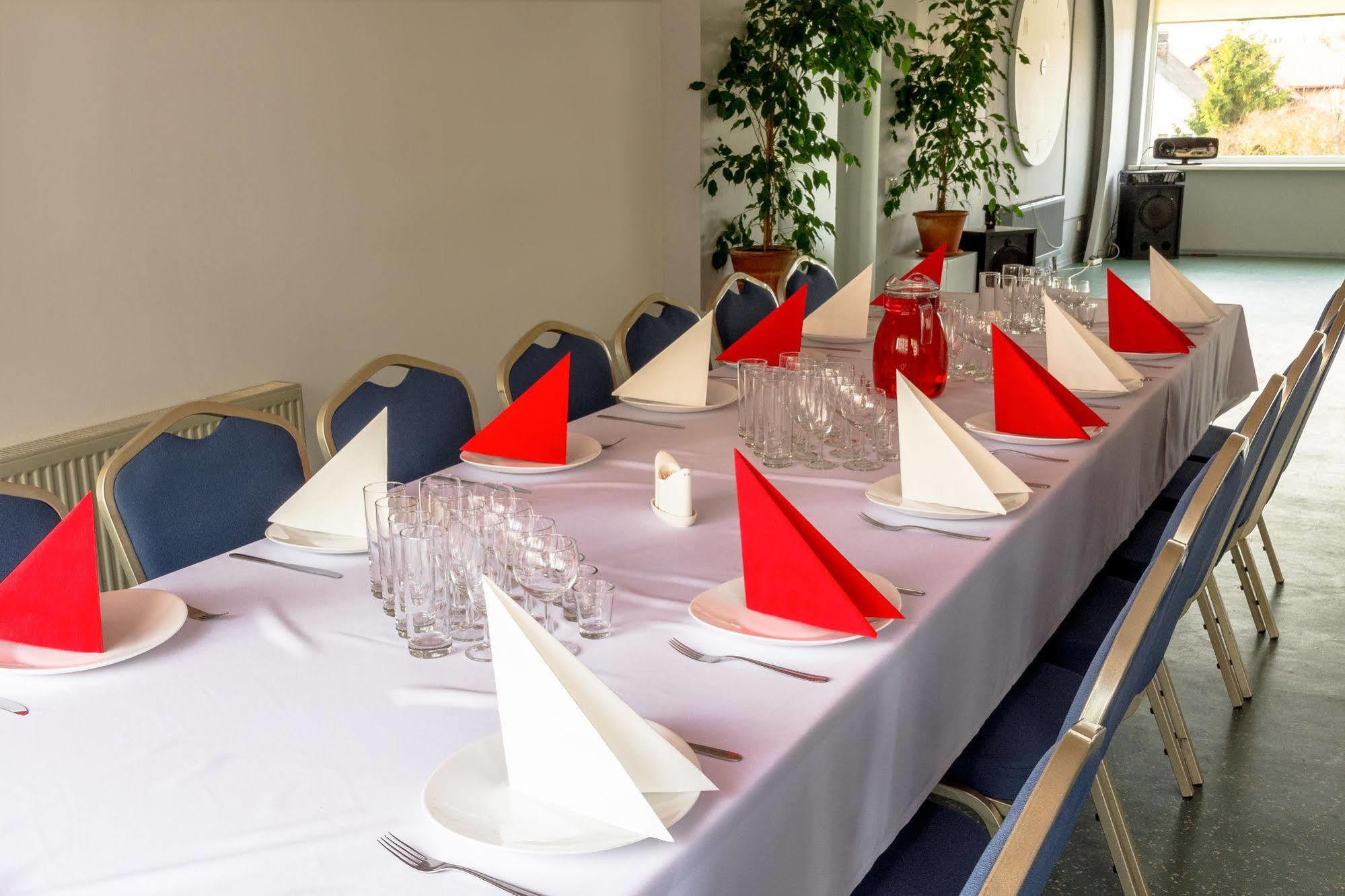 Sporthotel Liepaja Ngoại thất bức ảnh